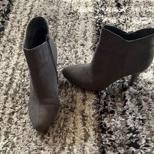 Express Grey Pointed-Toe Ankle Booties with Croc-Texture Heel
